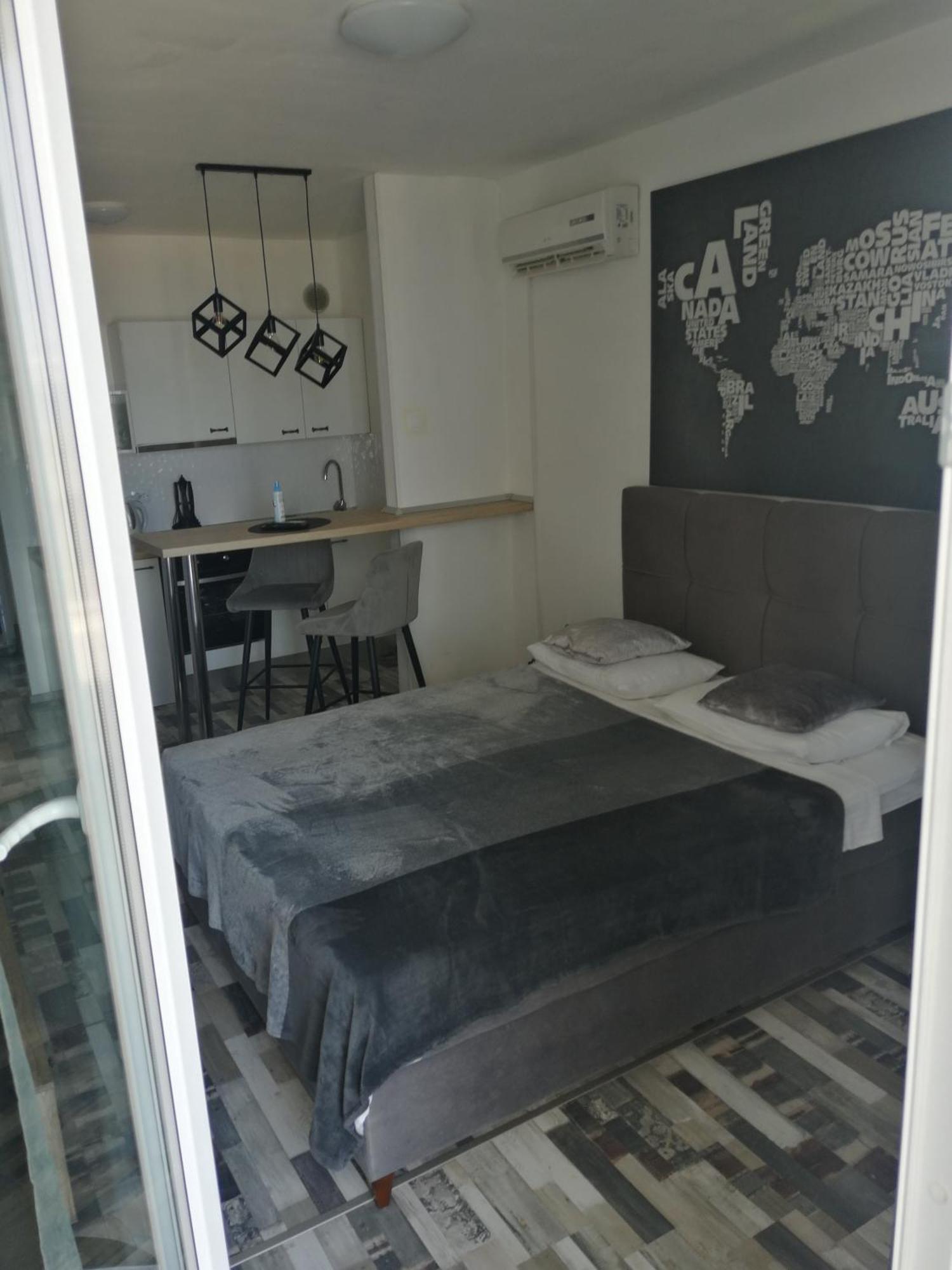 Studio Apartment Lanterna Zadar Quarto foto